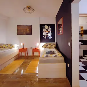  Gostinjska kuća Ivana Rooms